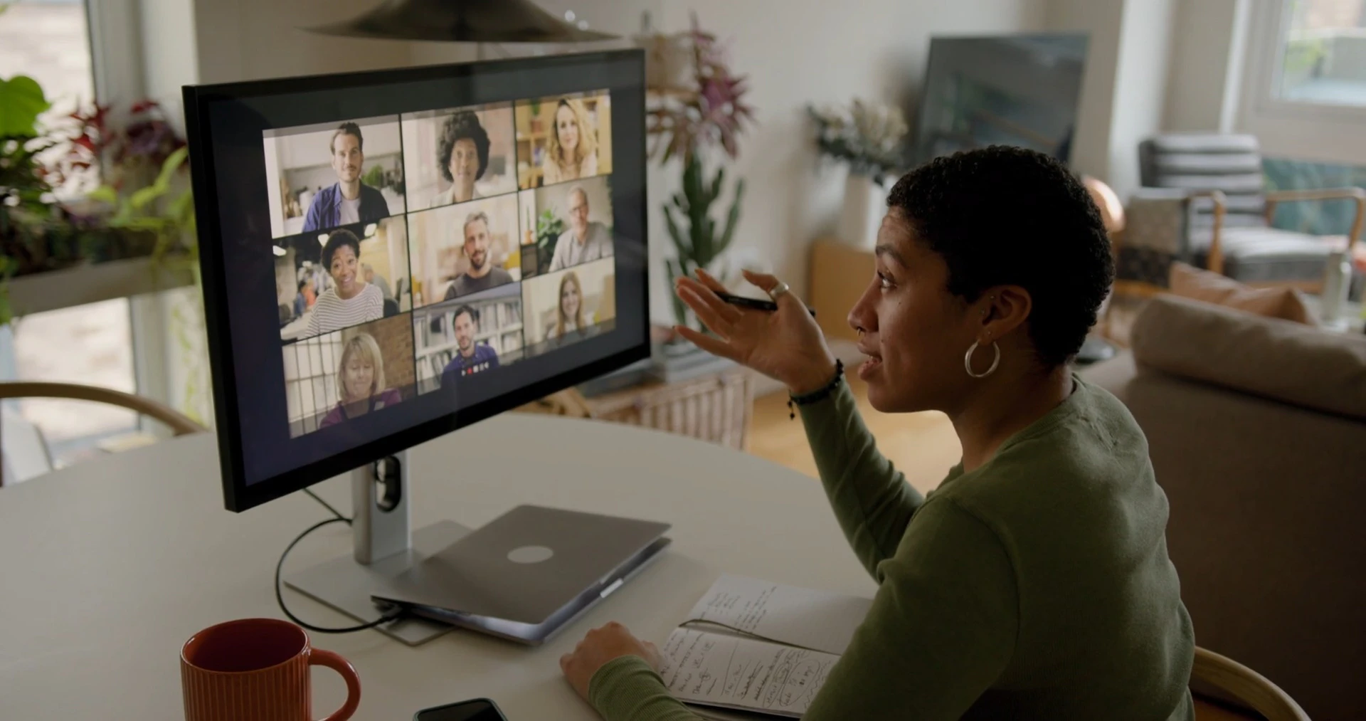 Discover working-from-home, a story-driven footage | Artlist